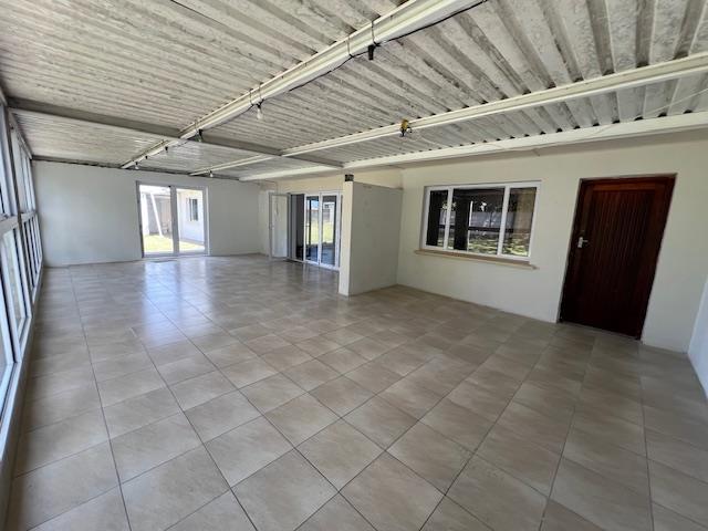 To Let 4 Bedroom Property for Rent in Kabega Park Eastern Cape